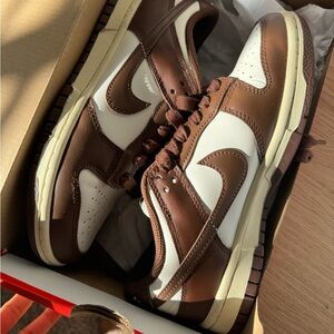 COPY - Brown Nike low dunks
